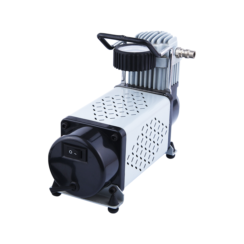 Dlaczego sprężarka powietrza w samochodzie jest niezbędna podczas przygód w terenie?